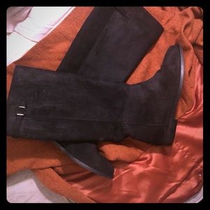 Brand New J Crew Suede boots 👢 sz 8